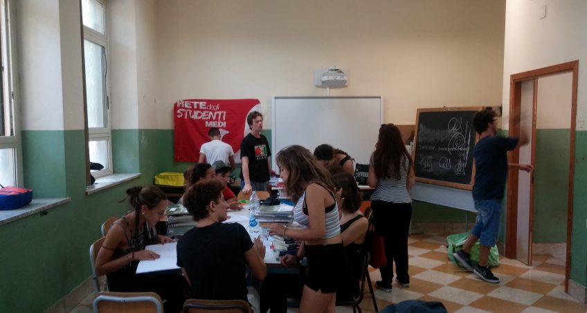Scuola superiore e decentramento